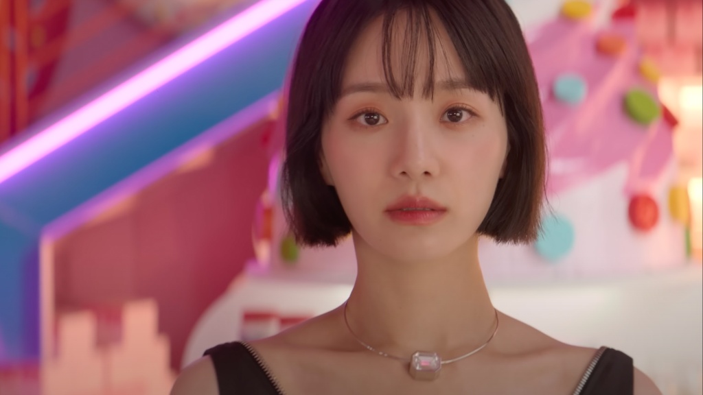 Nữ diễn viên Park Gyu Young trong poster quảng bá phim Celebrity với phong thái tự tin và quyến rũ