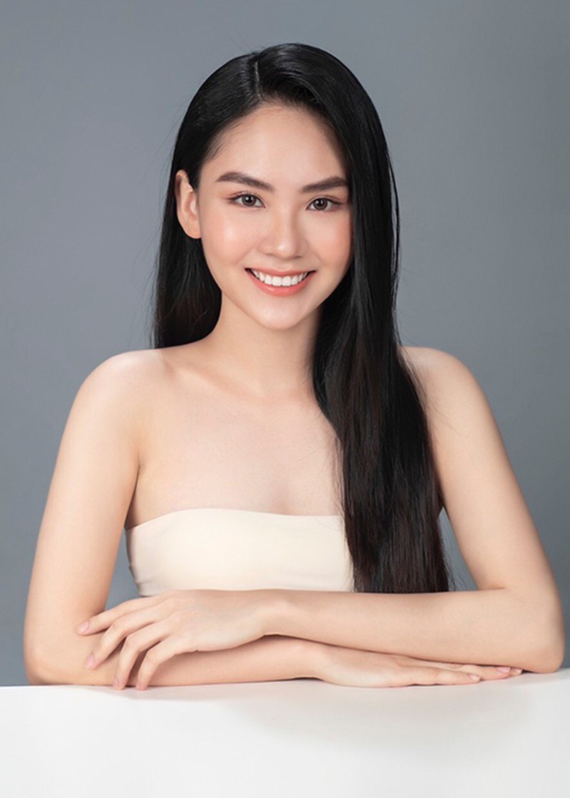 Hoa hậu Huỳnh Nguyễn Mai Phương lộng lẫy trong khoảnh khắc đăng quang Miss World Vietnam 2022, đánh dấu cột mốc quan trọng.