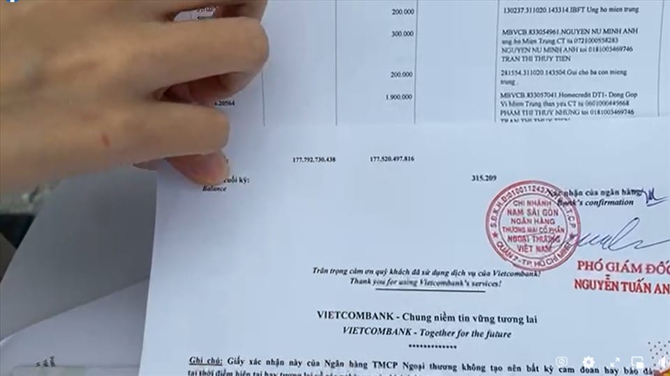 Hình ảnh chung của các nghệ sĩ tham gia hoạt động từ thiện, đề cao tinh thần chia sẻ và minh bạch