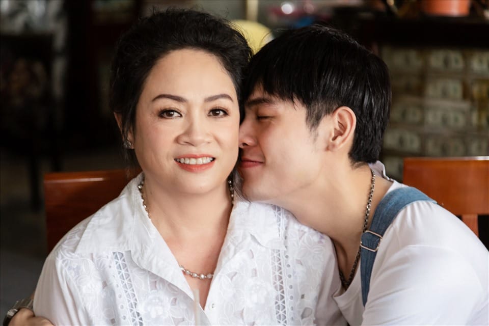 Võ Đăng Khoa trong hậu trường phim