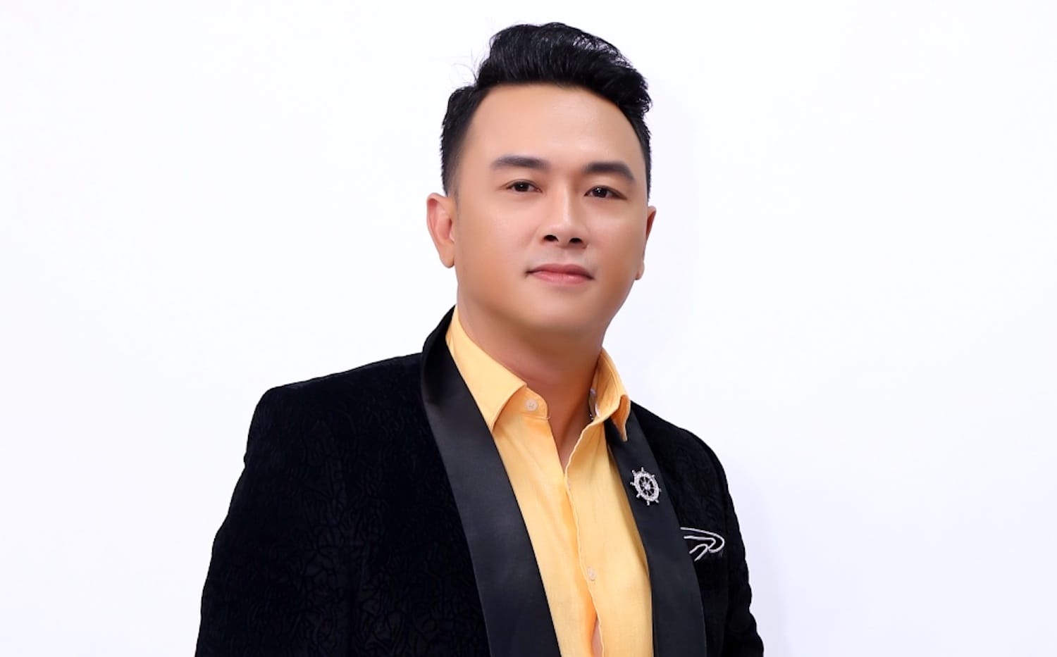 Hàn Thái Tú - Chân dung nam ca sĩ, diễn viên thế hệ 8x với vẻ ngoài điển trai