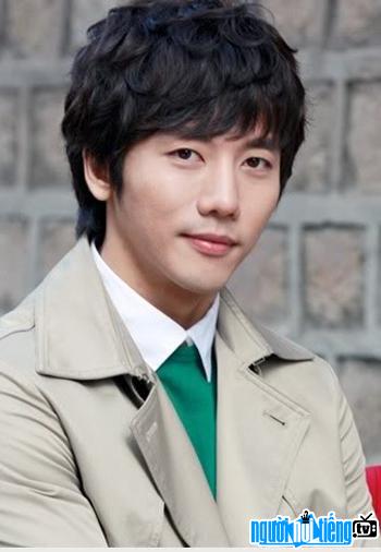 Gia đình hạnh phúc của Ki Tae Young, Eugene và hai con gái đáng yêu Ro-hee, Ro-rin