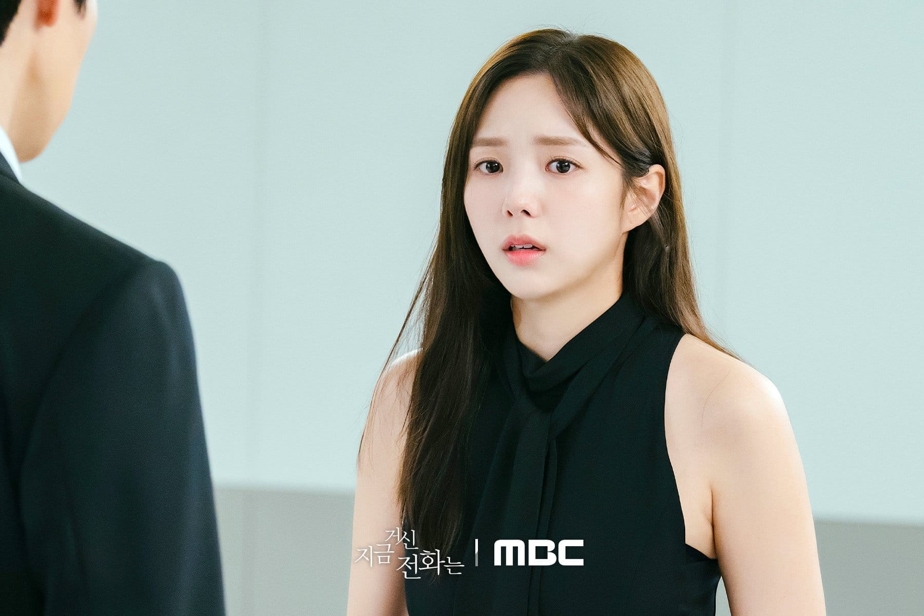 Nụ cười rạng rỡ của diễn viên Chae Soo-Bin, biểu tượng của sự tươi trẻ
