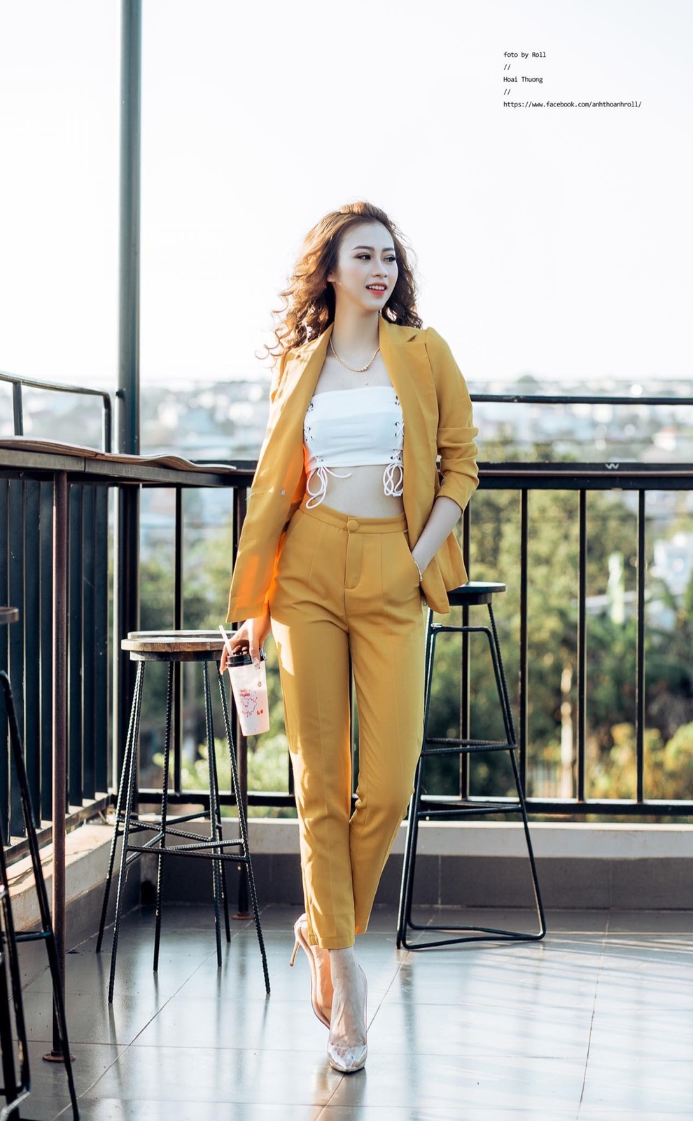 Chân dung NT Hoài Thương với phong cách thời trang trẻ trung