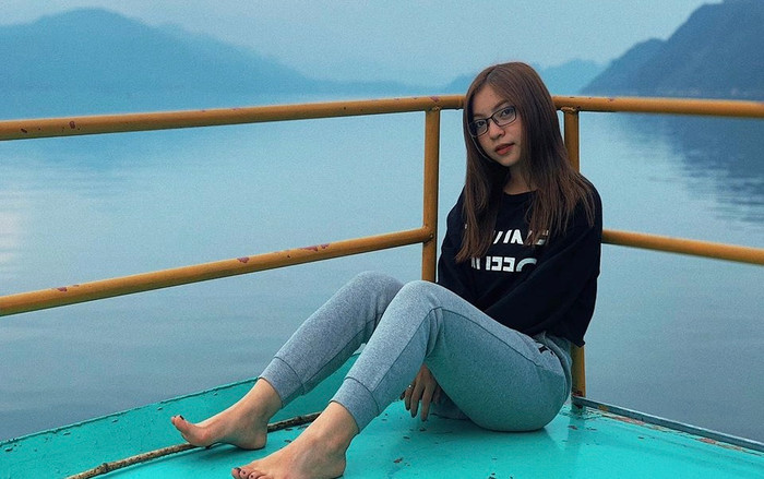 Chân dung hot girl Nhật Lê xinh đẹp, bạn gái cũ của cầu thủ Quang Hải