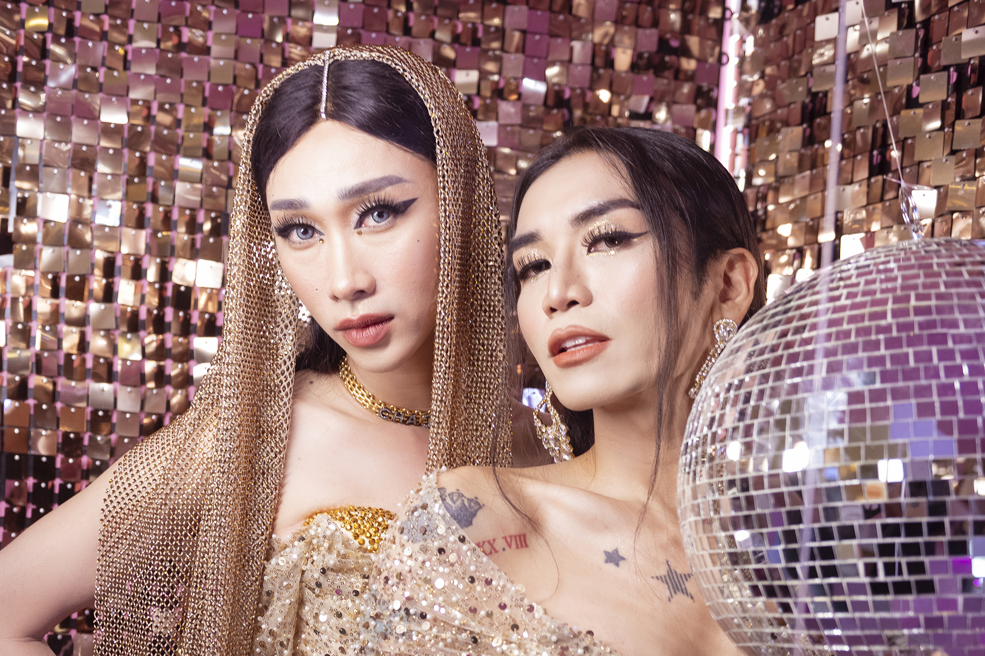 Hải Triều trong vai giả gái