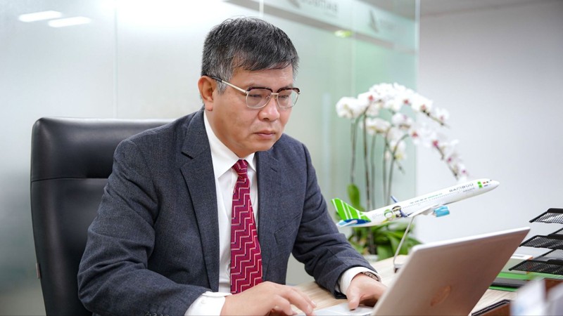 Chuyên gia Lương Hoài Nam với kinh nghiệm điều hành hàng không