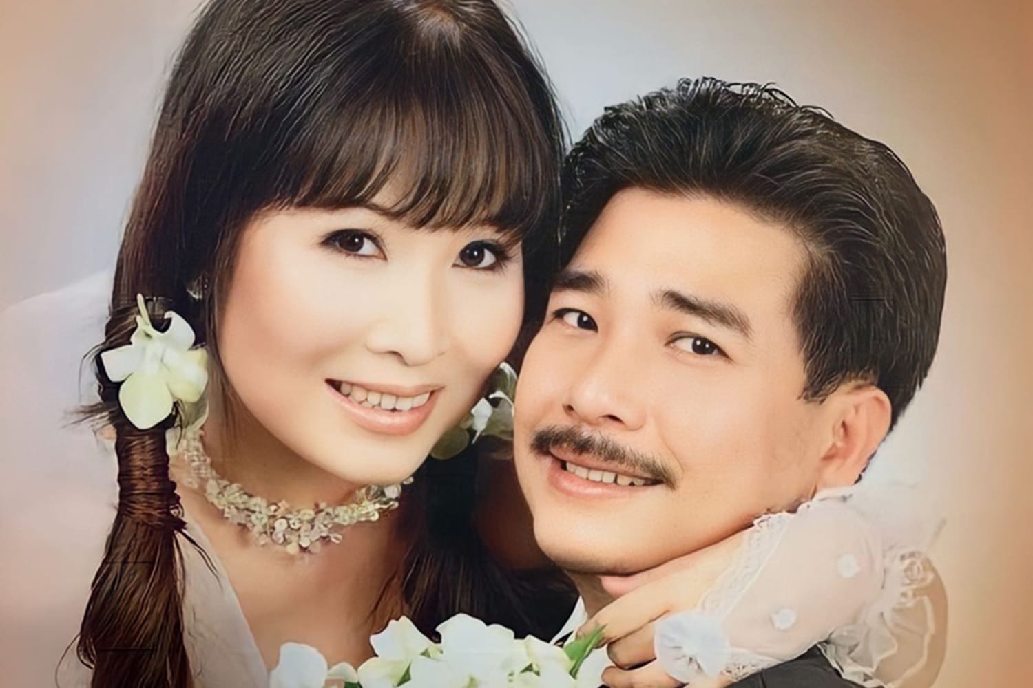 NSND Hồng Vân và Lê Tuấn Anh kỷ niệm chương trình
