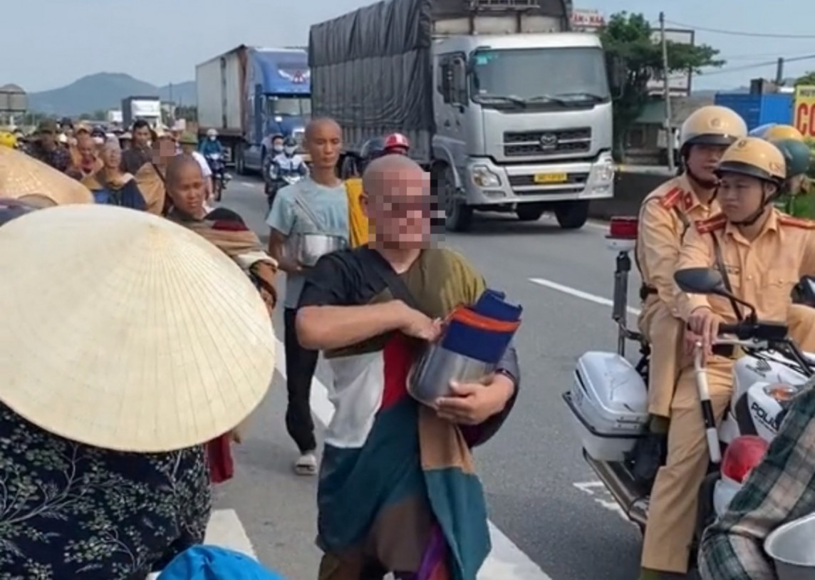 Hộ pháp Kim Cang với phong thái bảo vệ
