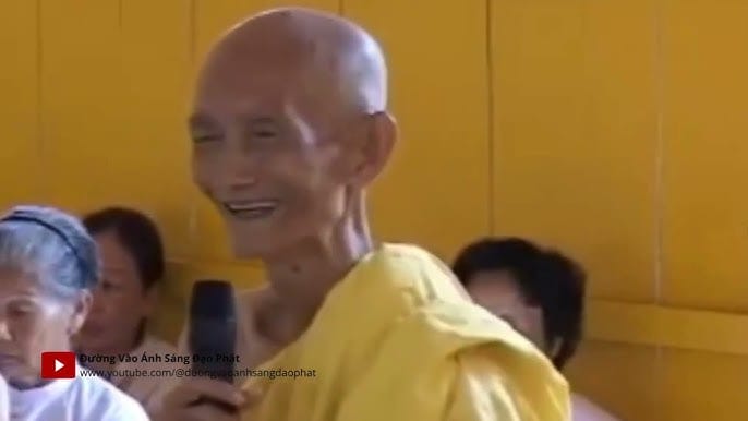 Khất thực - truyền thống tu hành mang đậm giá trị Phật giáo