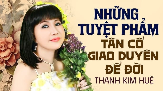 Thanh Kim Huệ với nụ cười rạng rỡ, hình ảnh quen thuộc của nghệ sĩ trong những năm đỉnh cao sự nghiệp