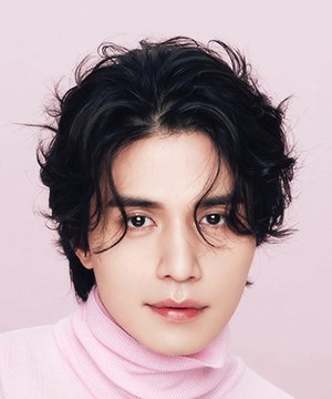 Nhan sắc quyến rũ của Lee Dong Wook ở tuổi 40, phong cách thời trang ấn tượng