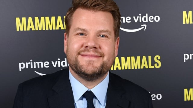 MC James Corden trên trường quay chương trình The Late Late Show