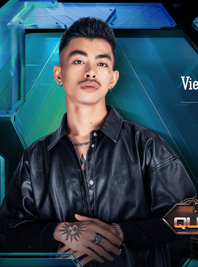 VannDa trong khoảnh khắc biểu diễn tại chung kết Rap Việt mùa 3, ánh đèn sân khấu rực rỡ