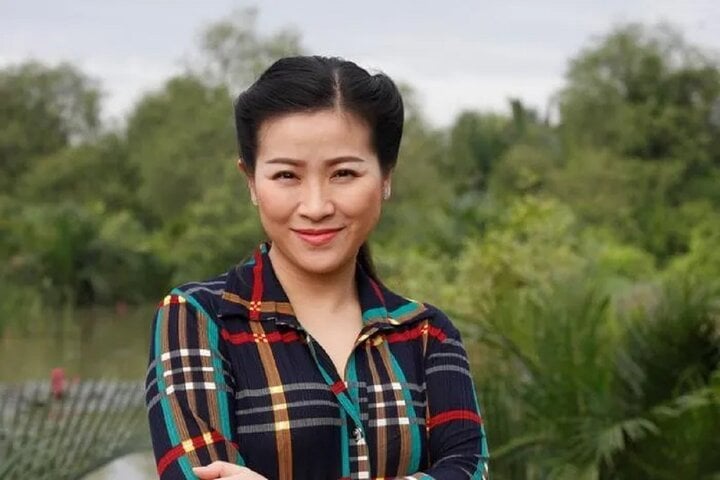 Nghệ sĩ hài Kiều Linh biểu cảm ấn tượng trên sân khấu