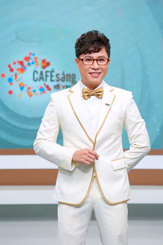 MC Trịnh Lê Anh và vợ Thu Hảo trong ngày hạnh phúc