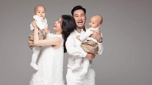 MC Thành Trung với phong thái tự tin và chuyên nghiệp khi dẫn chương trình