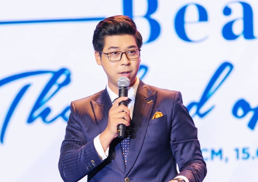 MC Vĩnh Phú dẫn dắt thành công sự kiện K-Pop Festival Open Air, thể hiện khả năng ứng biến linh hoạt