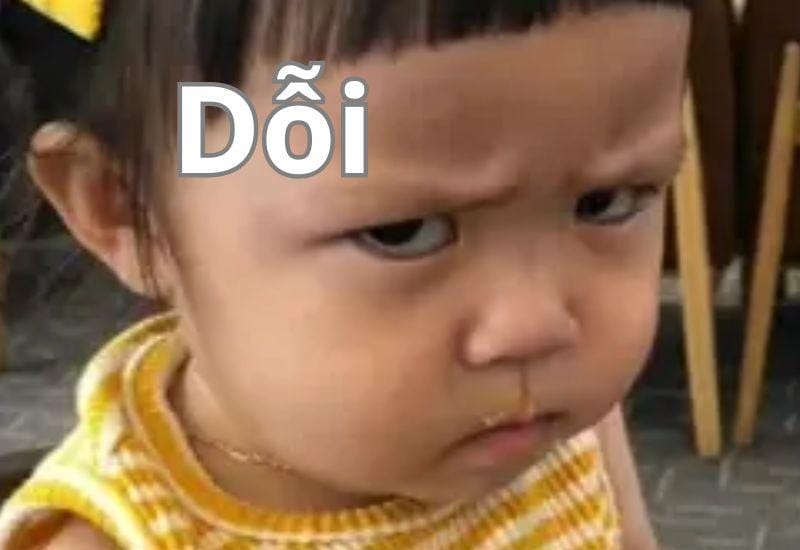 Hình ảnh meme tức giận dễ thương thể hiện sự bất bình một cách hài hước
