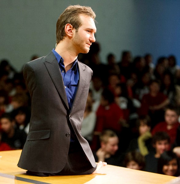 Gia đình hạnh phúc của Nick Vujicic bên người vợ Kanae và bốn người con