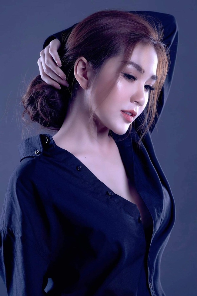 Vẻ đẹp gợi cảm của Ny Saki, "tiểu Ngọc Trinh" trong giới giải trí
