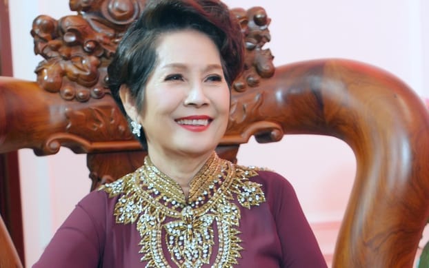 Ca sĩ Thái Bảo cùng chồng NSƯT Anh Tuấn và con trai