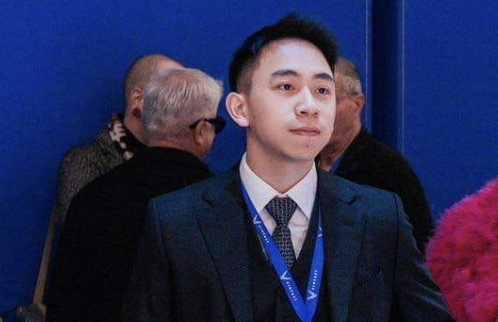 Tỷ phú Phạm Nhật Vượng và gia đình, bối cảnh về tài sản và cổ phần của Phạm Nhật Minh Hoàng