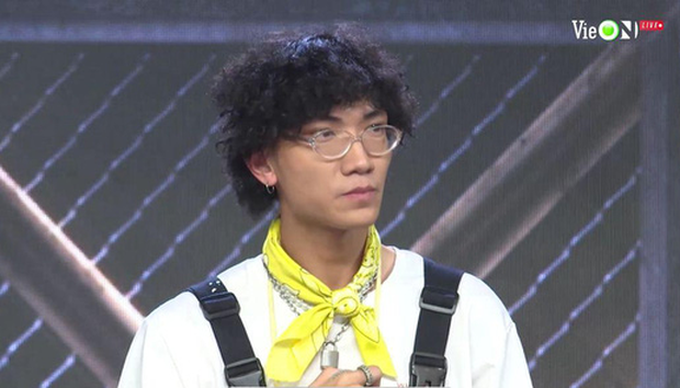 Rapper Gonzo biểu diễn trên sân khấu lớn