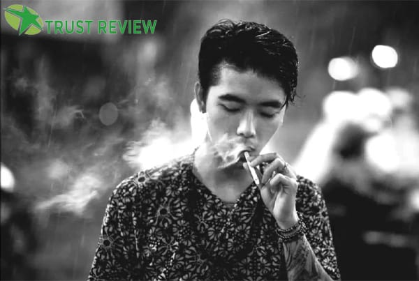 Rapper Khói thể hiện phong cách cá nhân độc đáo, vẻ ngoài cuốn hút