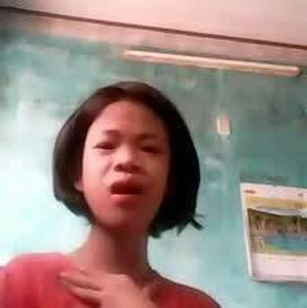 Nga Bento trong một khoảnh khắc tự nhiên, thể hiện sự chân thật và gần gũi trong các video của mình