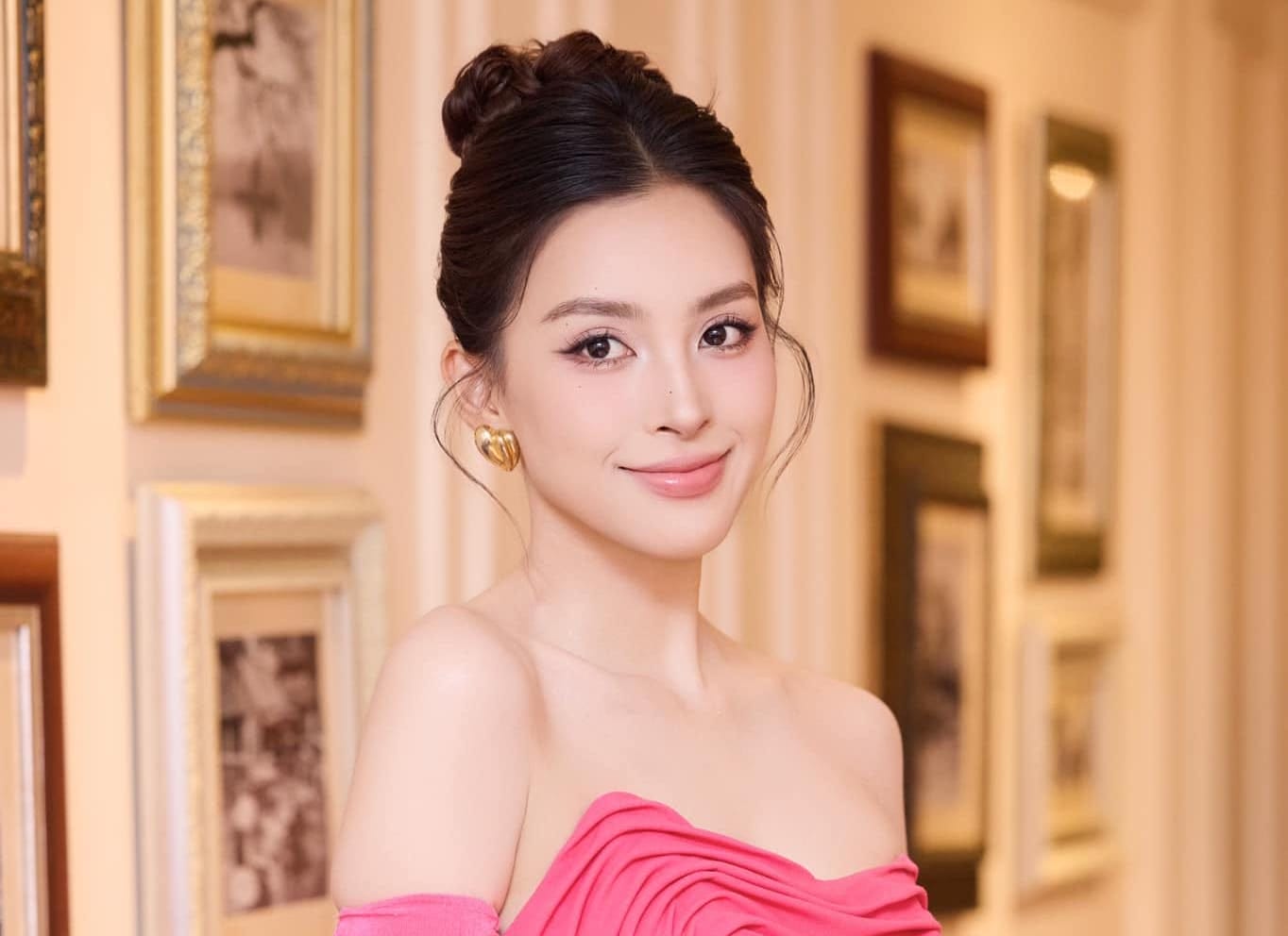 Trần Tiểu Vy rạng rỡ với nụ cười tự tin trong một sự kiện