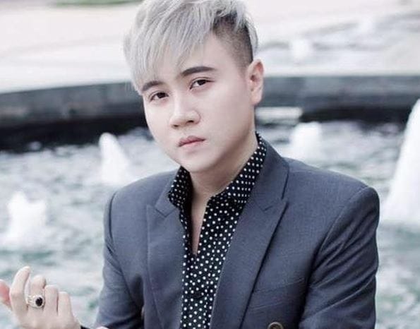 Chân dung ca sĩ Anh Tú, một giọng ca đầy nội lực của làng nhạc Việt