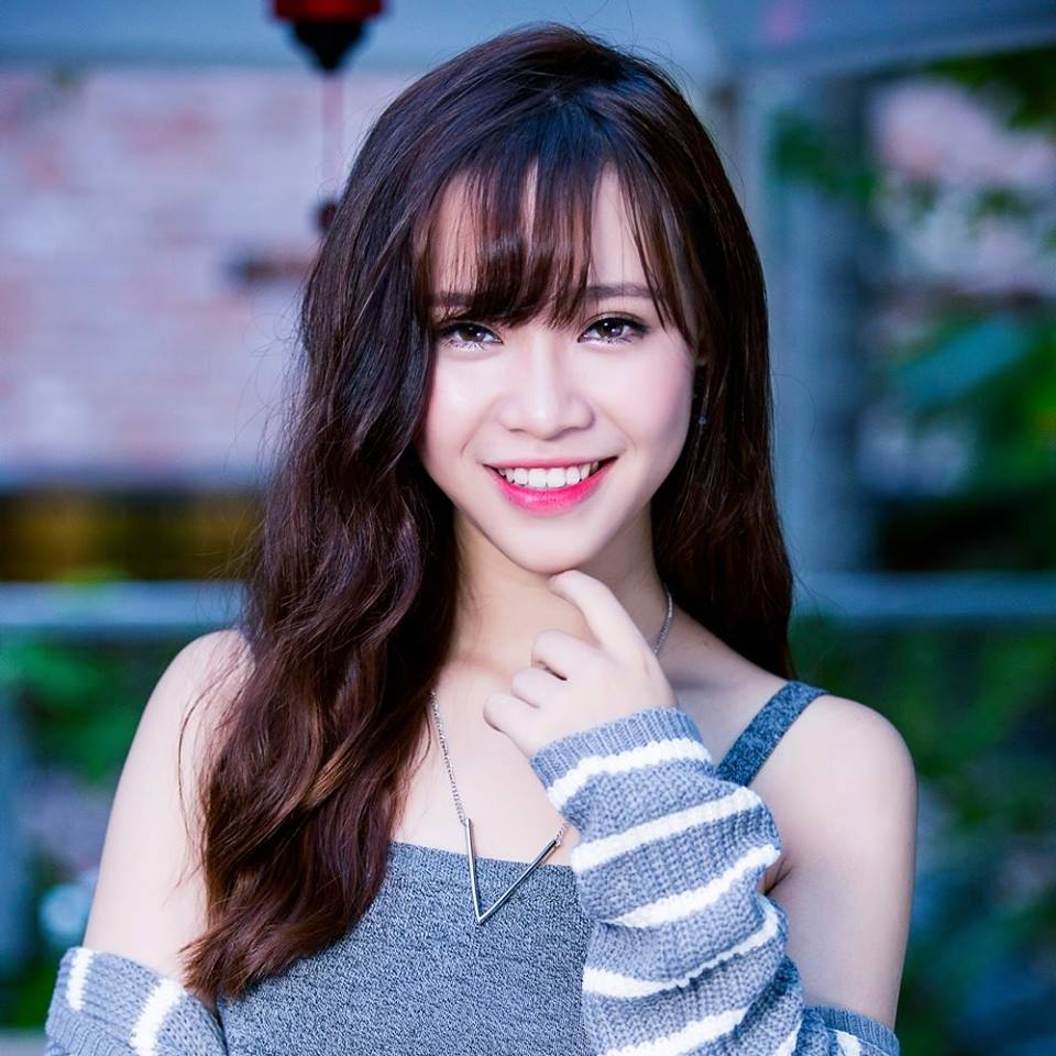 Chân dung ca sĩ Nguyễn Cao Bảo Uyên, người nổi lên từ Giọng hát Việt 2015