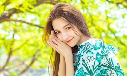 Mễ Nhiệt với vẻ đẹp đặc trưng Tân Cương