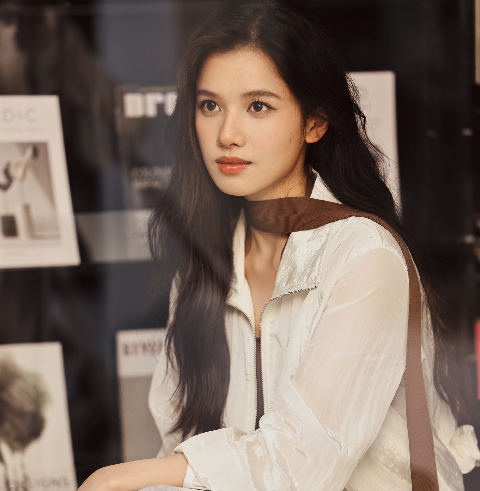 Trương Tịnh Nghi khoe nhan sắc rạng rỡ, tự nhiên