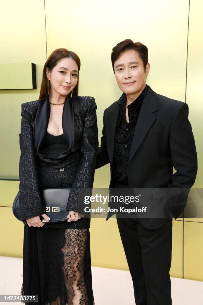 Cặp đôi Lee Min Jung và Lee Byung Hun tham dự show thời trang quốc tế